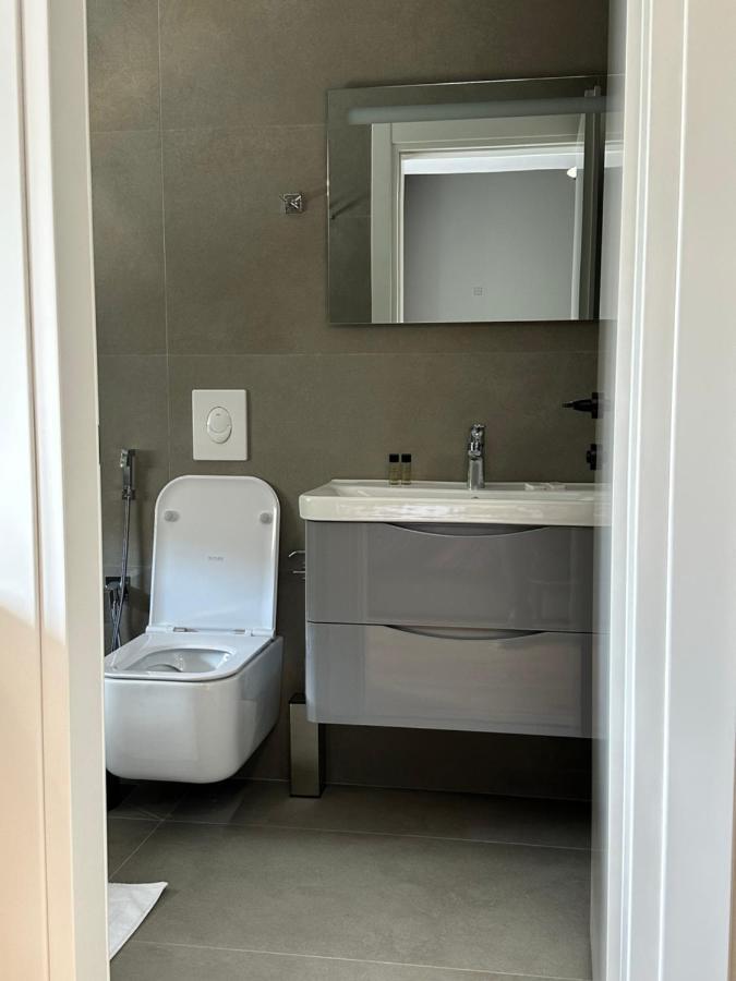 Soin Rooms Tirana Bagian luar foto