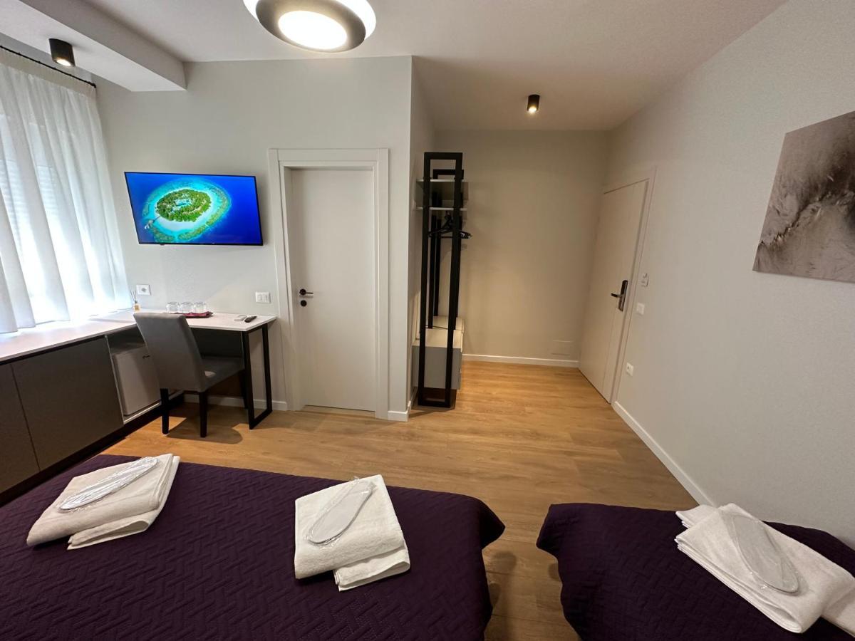 Soin Rooms Tirana Bagian luar foto