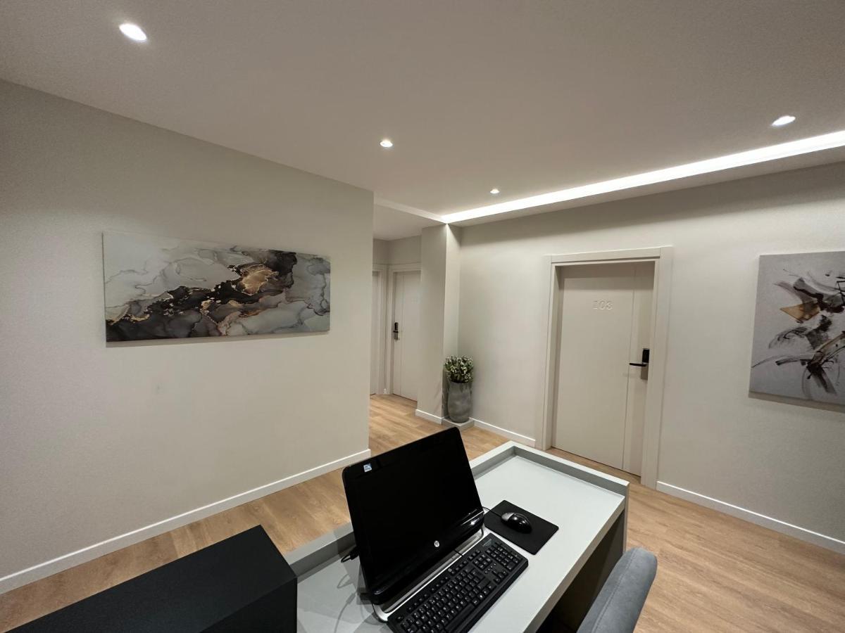 Soin Rooms Tirana Bagian luar foto
