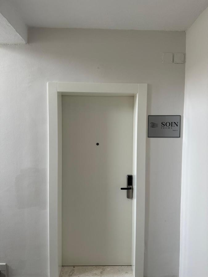 Soin Rooms Tirana Bagian luar foto