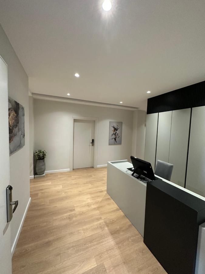 Soin Rooms Tirana Bagian luar foto
