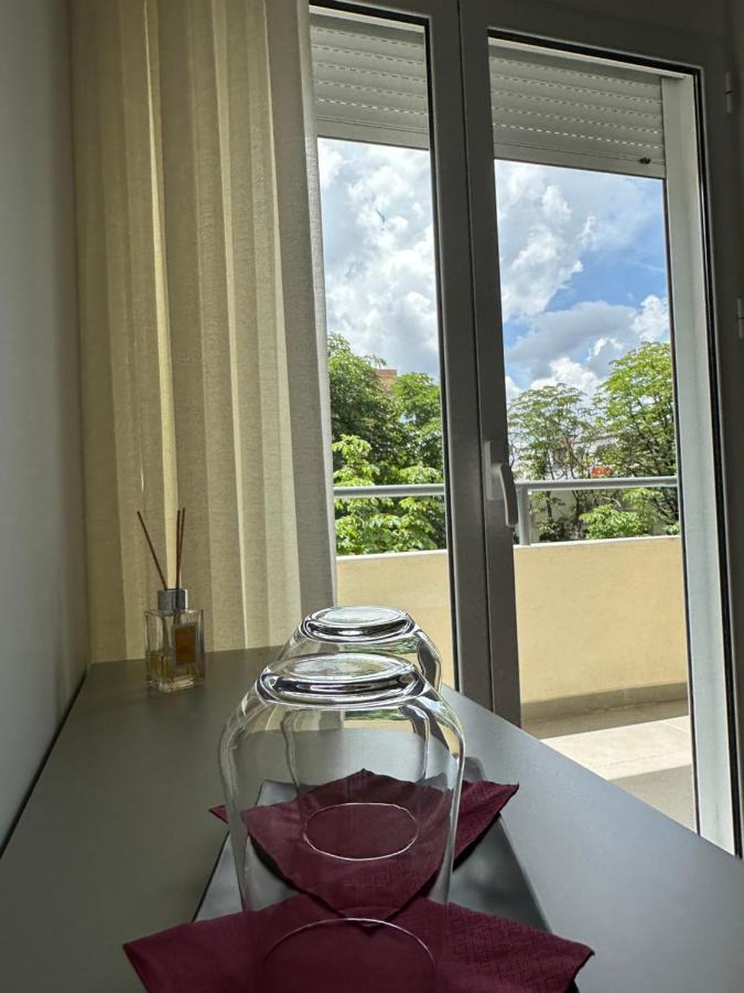 Soin Rooms Tirana Bagian luar foto