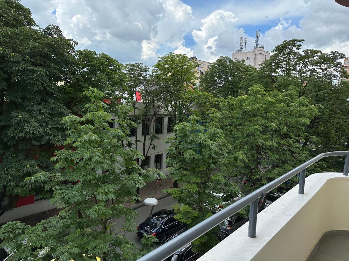 Soin Rooms Tirana Bagian luar foto