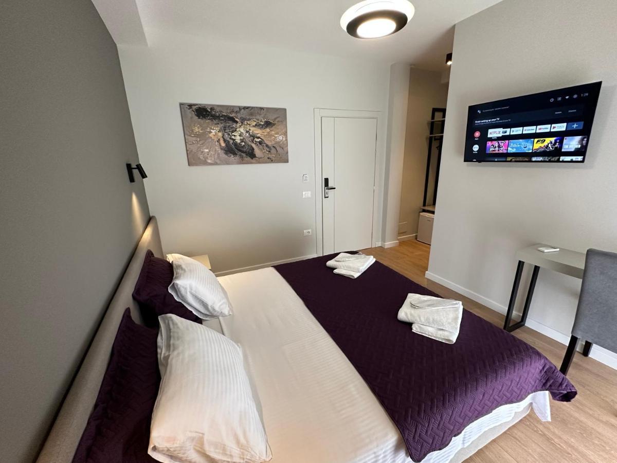 Soin Rooms Tirana Bagian luar foto