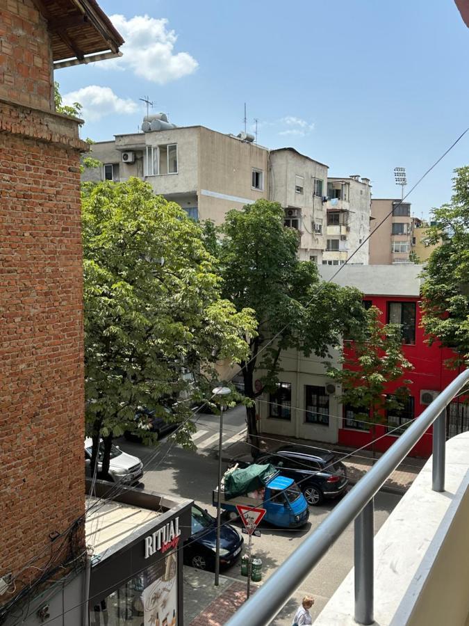 Soin Rooms Tirana Bagian luar foto