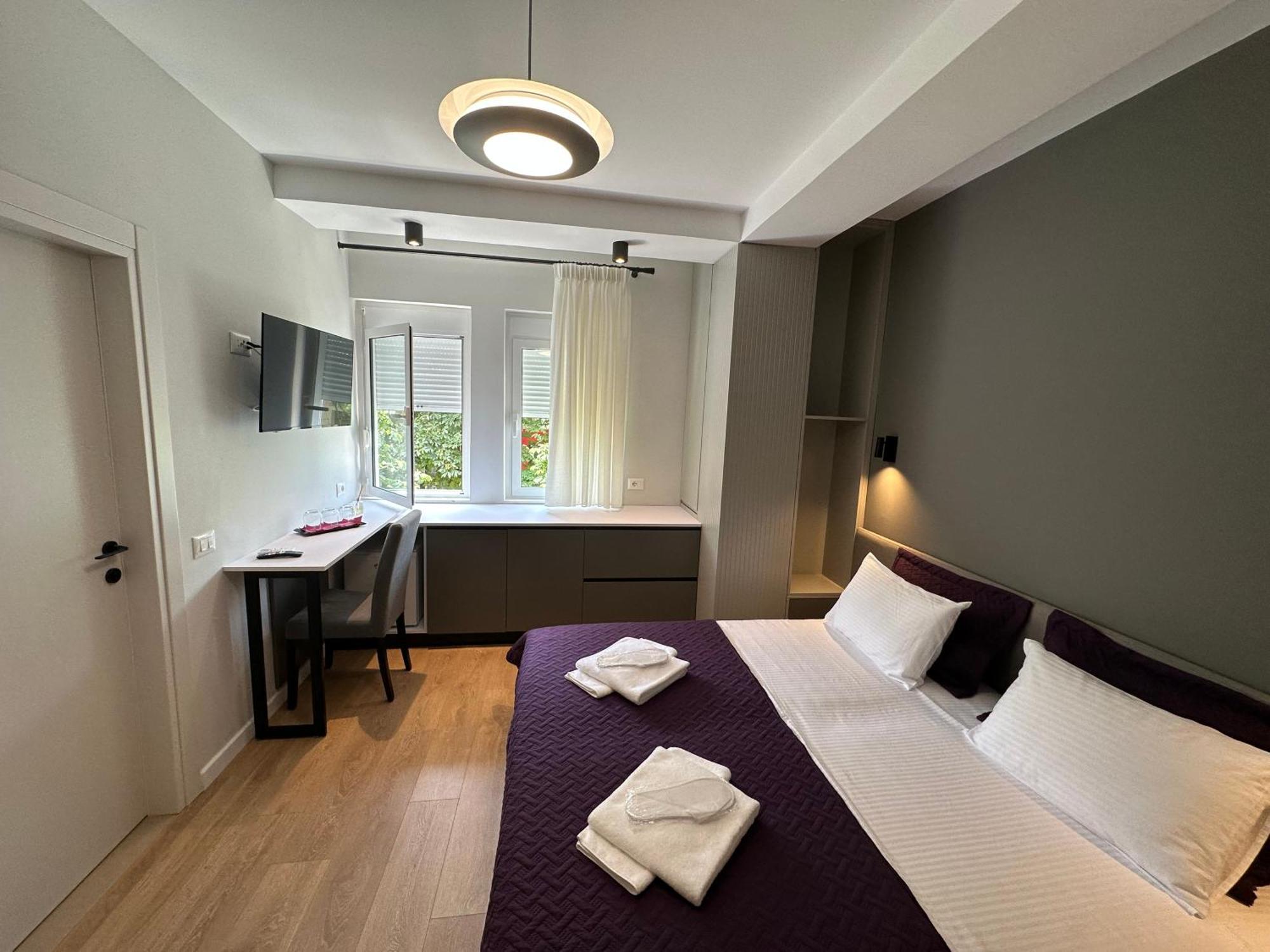 Soin Rooms Tirana Bagian luar foto